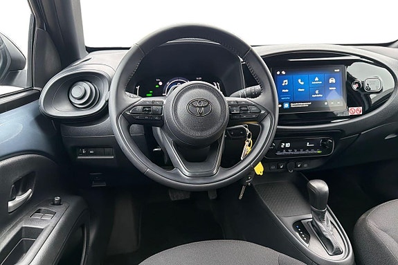 Toyota Aygo X 11 of 21