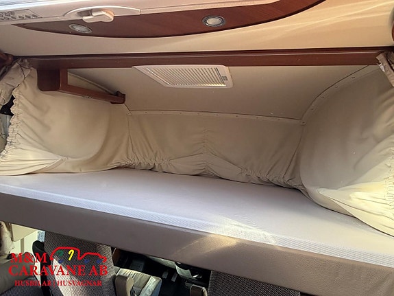 Carthago CHIC E-LINE I 51 Queenbed/Hydr.stödben/AC 8 of 15