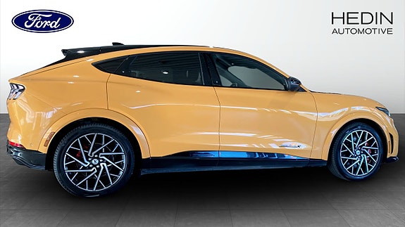 Ford Mustang Mach-E 6 of 13