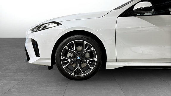 BMW 120 9 of 9