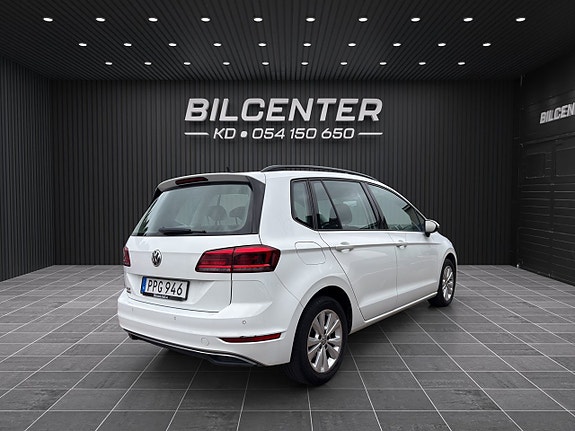 Volkswagen Golf Sportsvan 7 of 19