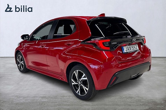 Toyota Yaris 2 of 21
