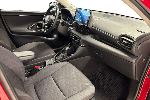 Toyota Yaris 7 of 21