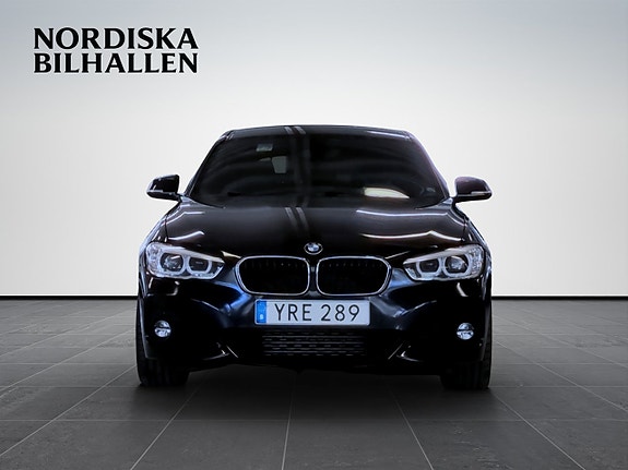 BMW 120d 3 of 16