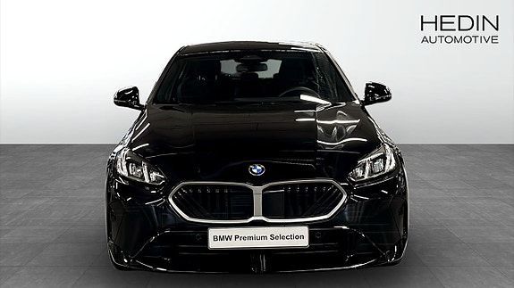 BMW 120 8 of 9