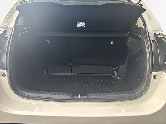 Toyota Yaris 11 of 11