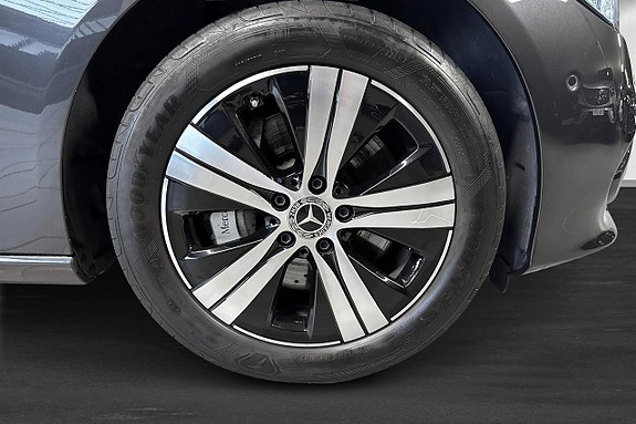 Mercedes-Benz C300 e 6 of 16