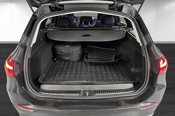 Mercedes-Benz C300 e 15 of 16