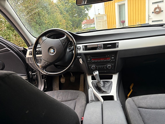 BMW 320d 5 of 5