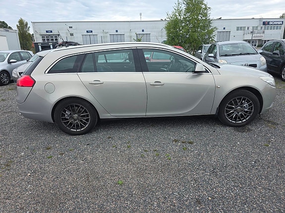 Opel Insignia 2 of 22