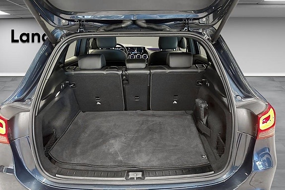 Mercedes-Benz EQA250 14 of 17