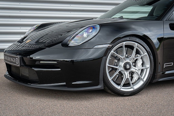 Porsche 911 GT3 11 of 29