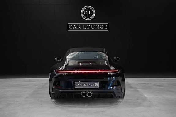 Porsche 911 GT3 4 of 29