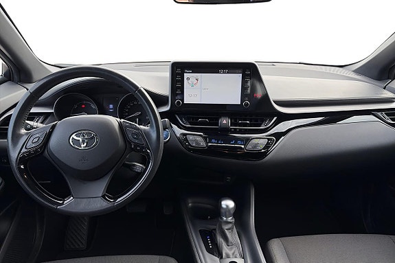 Toyota C-HR 9 of 21