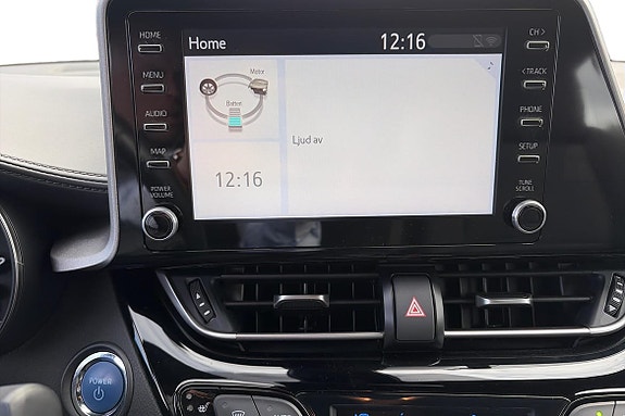 Toyota C-HR 15 of 21