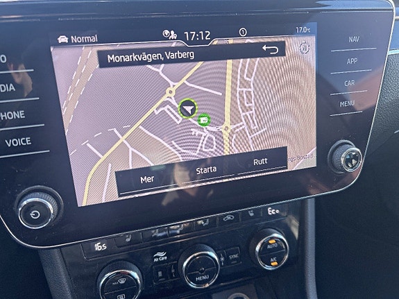 Skoda Superb 11 of 24