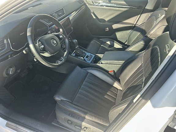 Skoda Superb 8 of 24