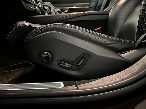 Volvo V90 Cross Country 9 of 22