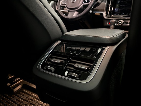 Volvo V90 Cross Country 15 of 22