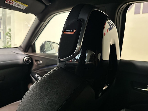 Nissan Juke 17 of 23