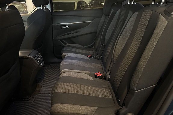 Peugeot 5008 15 of 27