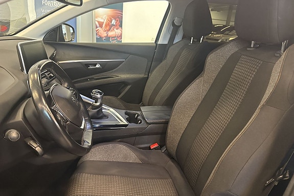 Peugeot 5008 13 of 27