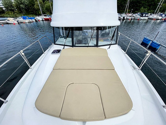 Beneteau Swift Trawler 34 | 2011 2 of 12