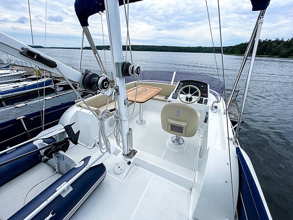 Beneteau Swift Trawler 34 | 2011 4 of 12