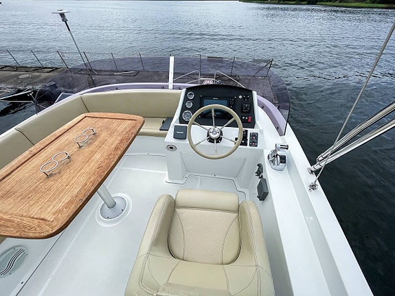Beneteau Swift Trawler 34 | 2011 5 of 12
