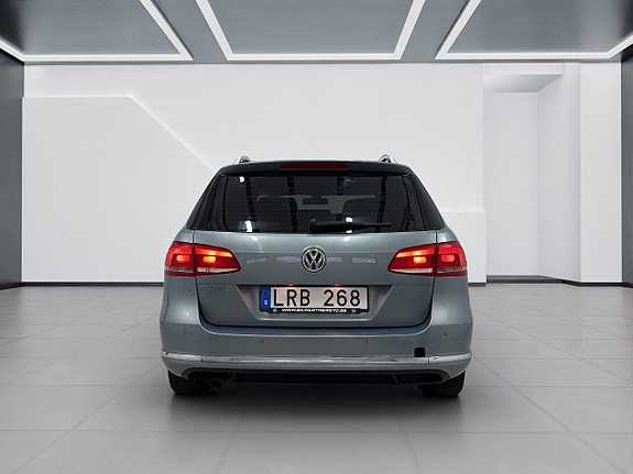 Volkswagen Passat 6 of 13