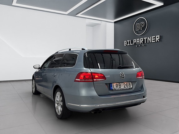 Volkswagen Passat 7 of 13