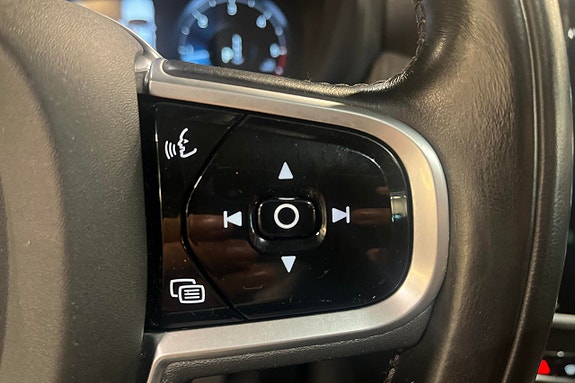 Volvo V90 Cross Country 24 of 25