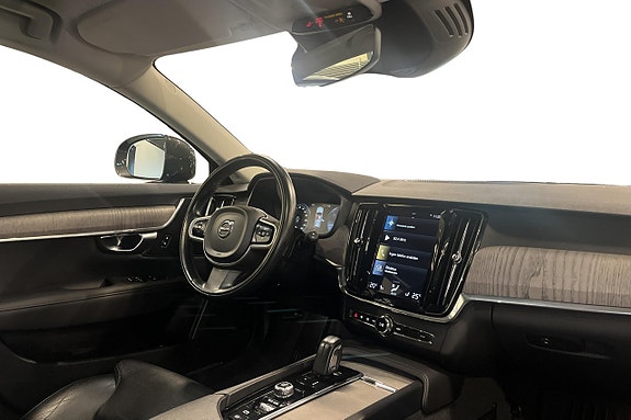 Volvo V90 Cross Country 15 of 25