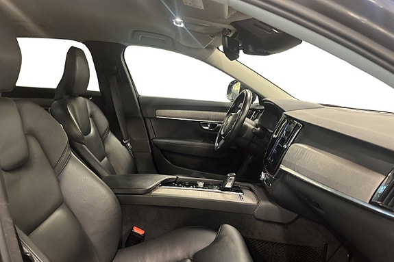 Volvo V90 Cross Country 14 of 25