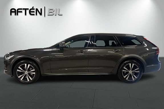 Volvo V90 Cross Country 6 of 25