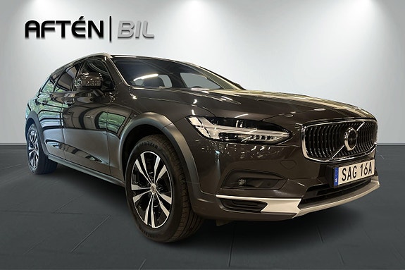 Volvo V90 Cross Country 4 of 25