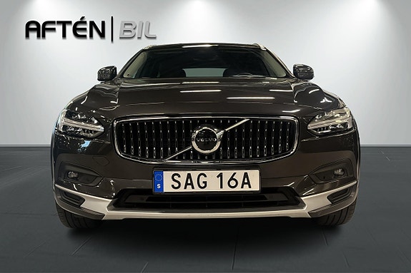 Volvo V90 Cross Country 3 of 25