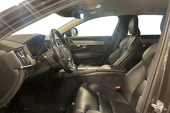 Volvo V90 Cross Country 13 of 25