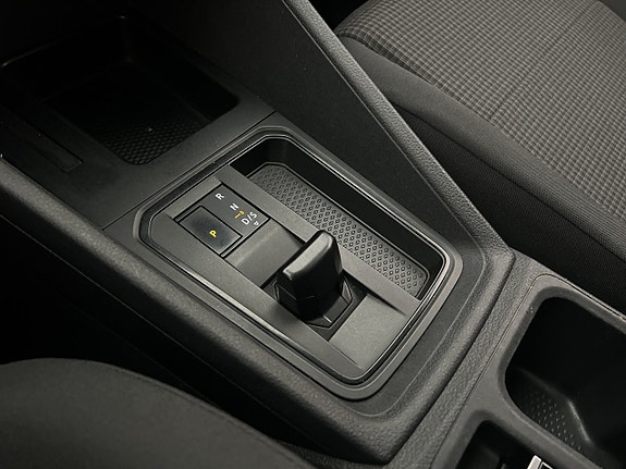 Volkswagen Caddy Maxi 23 of 30