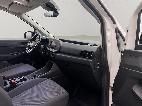Volkswagen Caddy Maxi 27 of 30