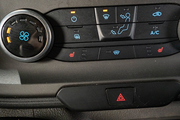 Ford Transit Custom 20 of 20