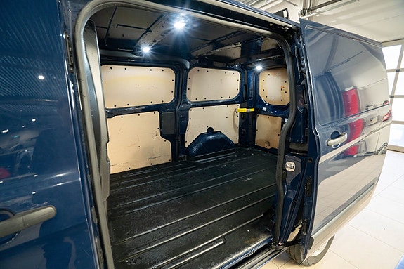 Ford Transit Custom 11 of 20