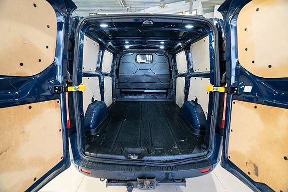 Ford Transit Custom 12 of 20