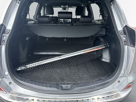 Toyota RAV4 11 of 11