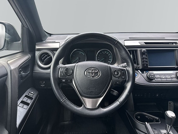 Toyota RAV4 10 of 11