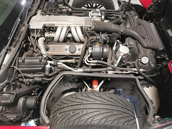 Chevrolet Corvette 10 of 13