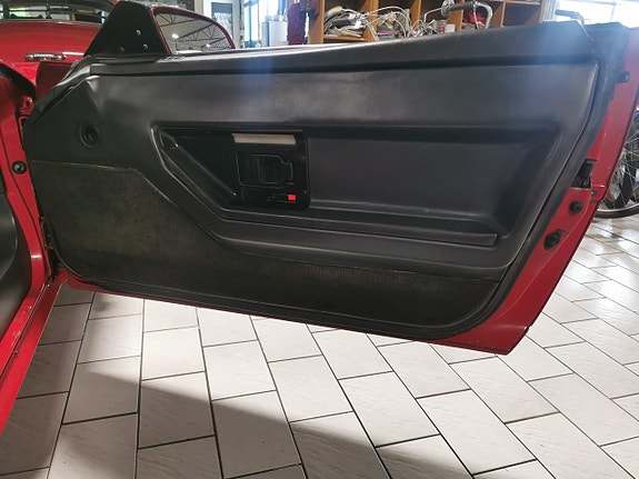 Chevrolet Corvette 11 of 13