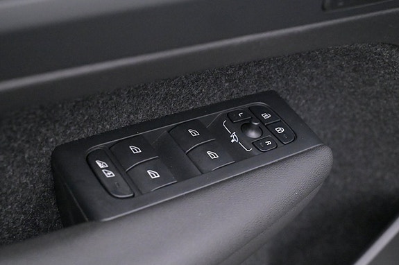 Volvo C40 10 of 27