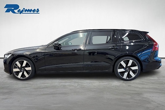 Volvo V60 2 of 23