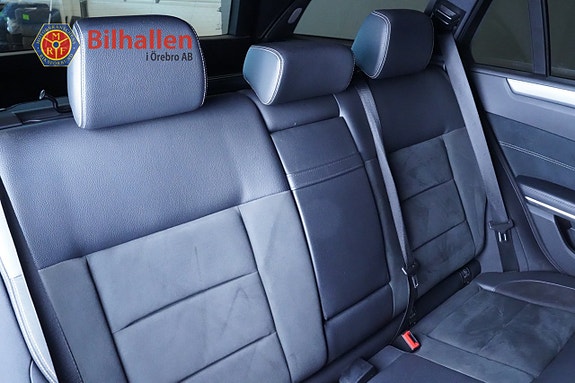 Mercedes-Benz E350 24 of 28